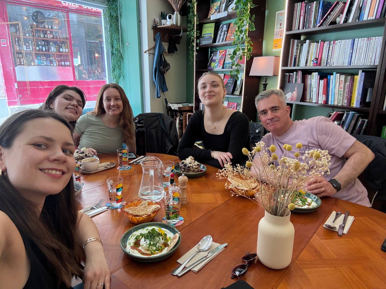 Orbital meeting in a science café (April 2026)